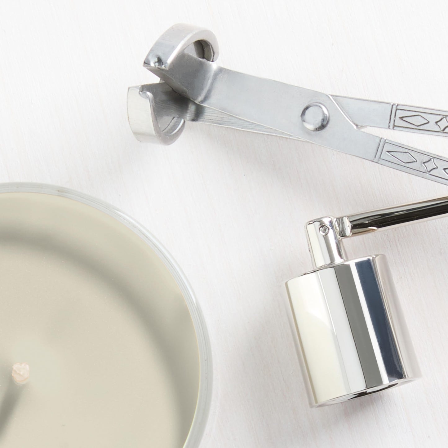 Yankee Candle Cliffside Sunrise, Scented Candle, 22oz Large Jar with up to 150 Hour Burn Time, Giftable