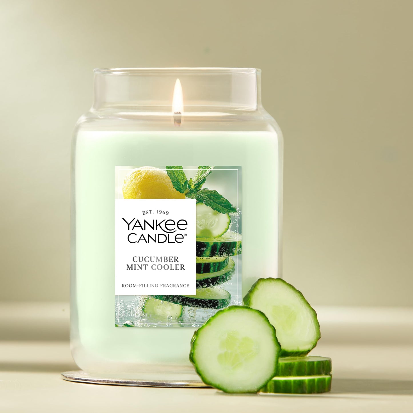 Yankee Candle Cliffside Sunrise, Scented Candle, 22oz Large Jar with up to 150 Hour Burn Time, Giftable