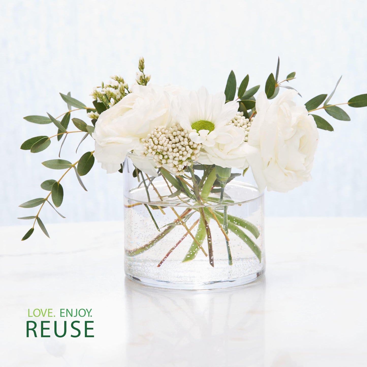 Yankee Candle Cliffside Sunrise, Scented Candle, 22oz Large Jar with up to 150 Hour Burn Time, Giftable